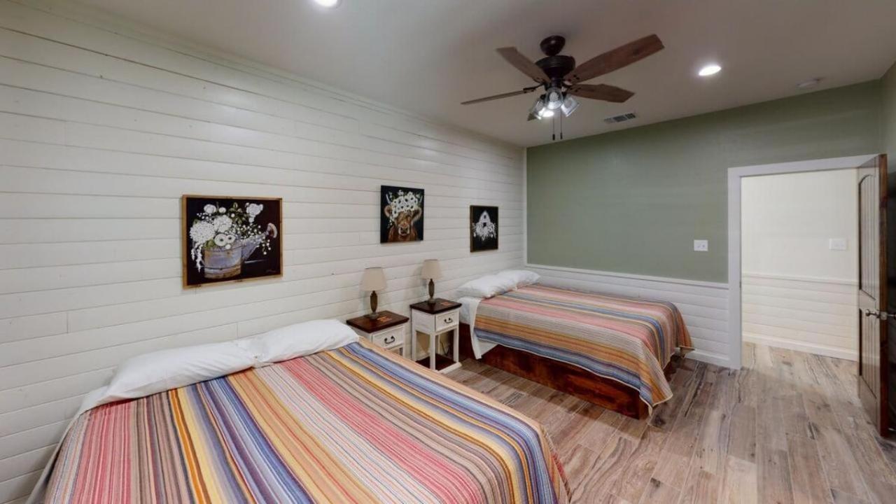 Heartstone Lodge Concan Εξωτερικό φωτογραφία