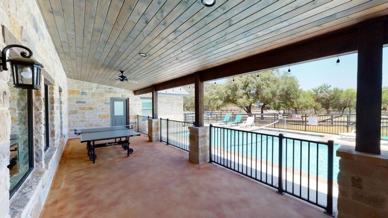 Heartstone Lodge Concan Εξωτερικό φωτογραφία